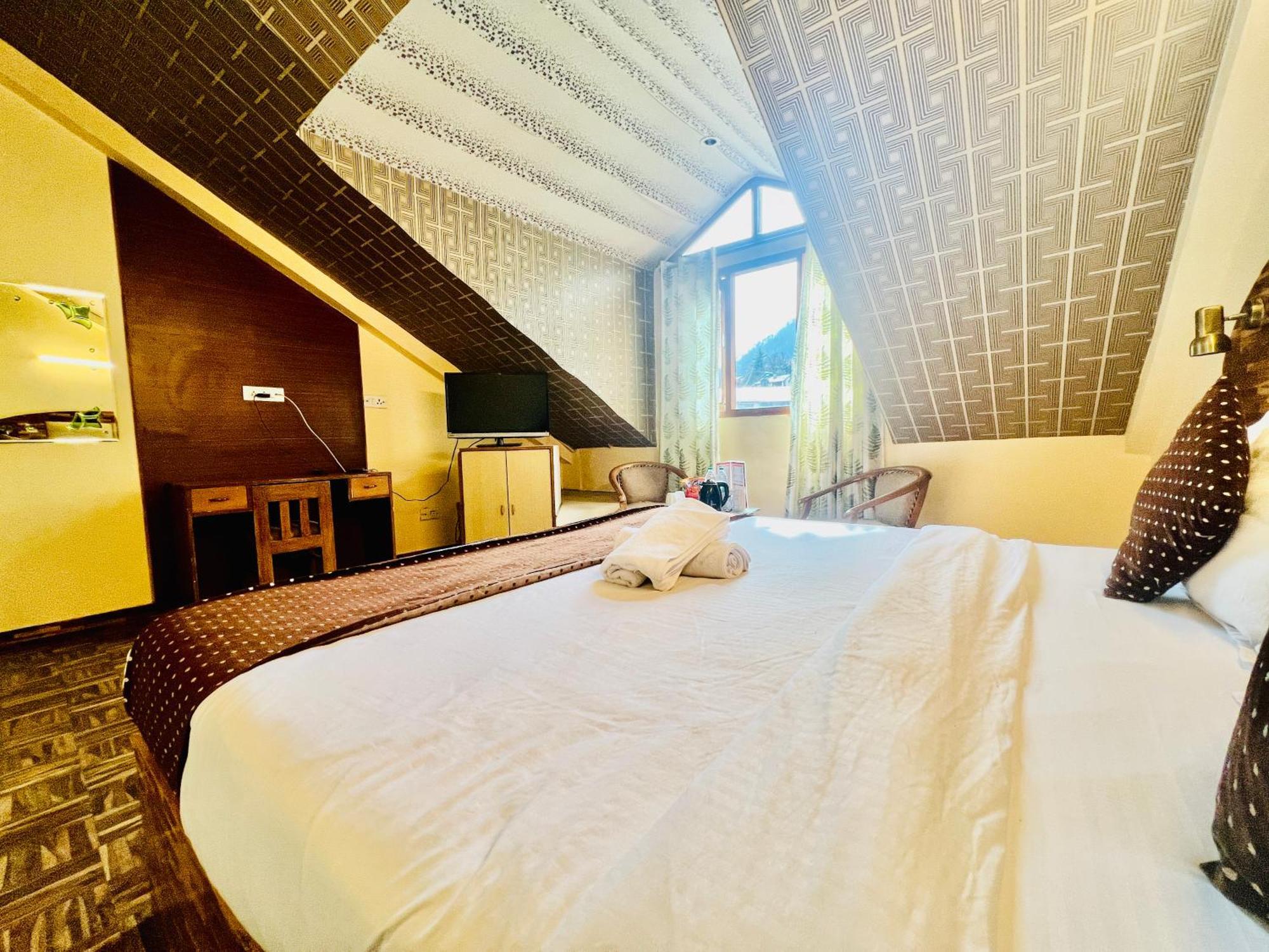 The Kalinga Resort Manali - Heaven In Mountains ภายนอก รูปภาพ